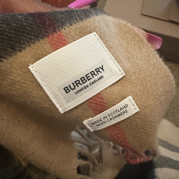 Burberry Check Cashmere Scarf Colour: Archive Beige - Picture 3 of 8